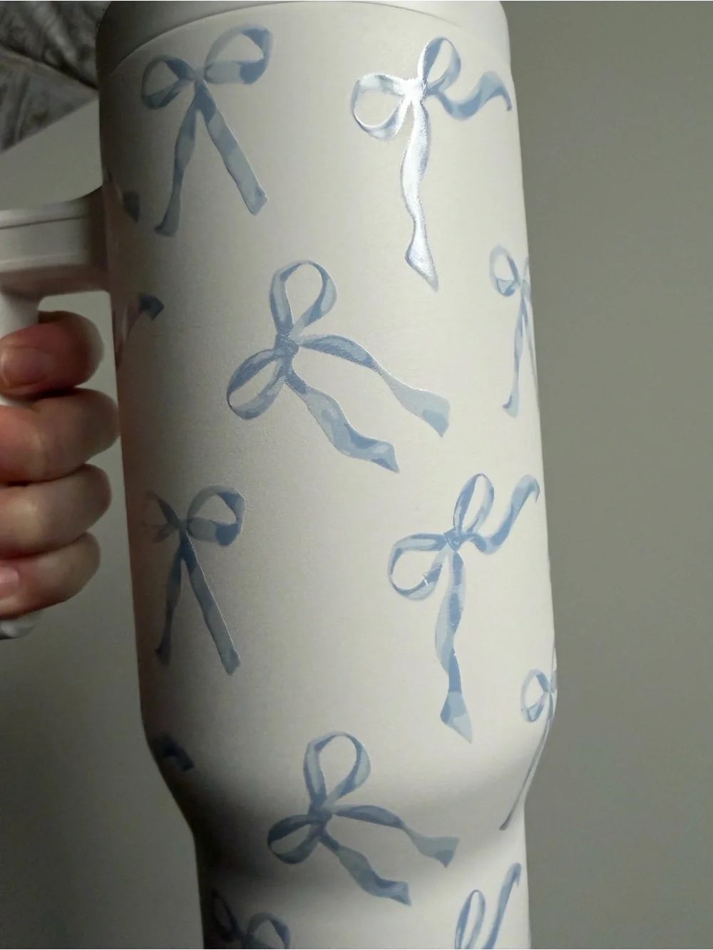 White & Light Blue Bow 40oz Travel Tumbler with Handle Water Bottle